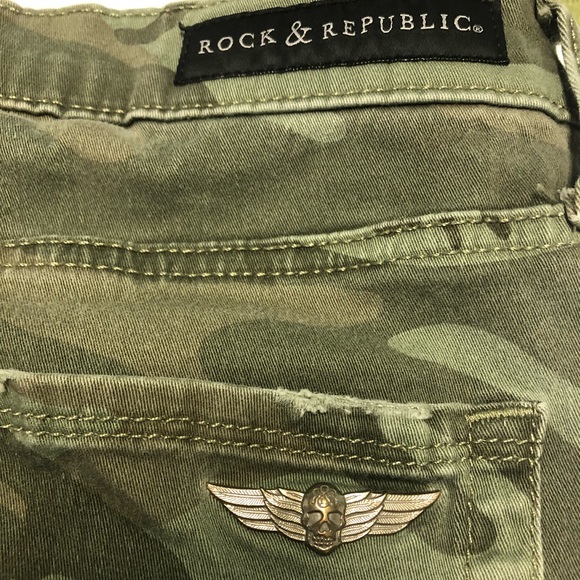 Rock & Republic Pants - Rock Republic Camo Shorts,Distressed